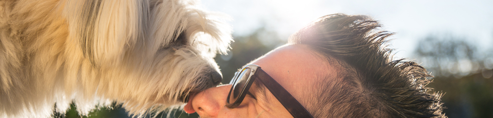 man met hond